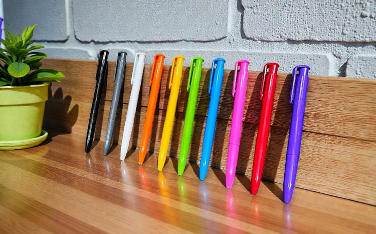 Promotional Colorful Plastic Pen – Model PP001